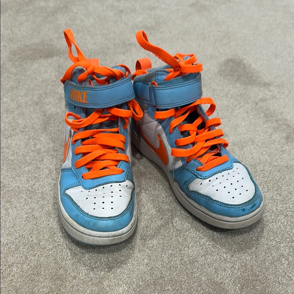 Nike Court Borough Mid 2 Sneakers